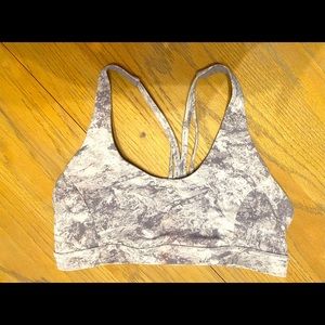 Lululemon sports bra size 10